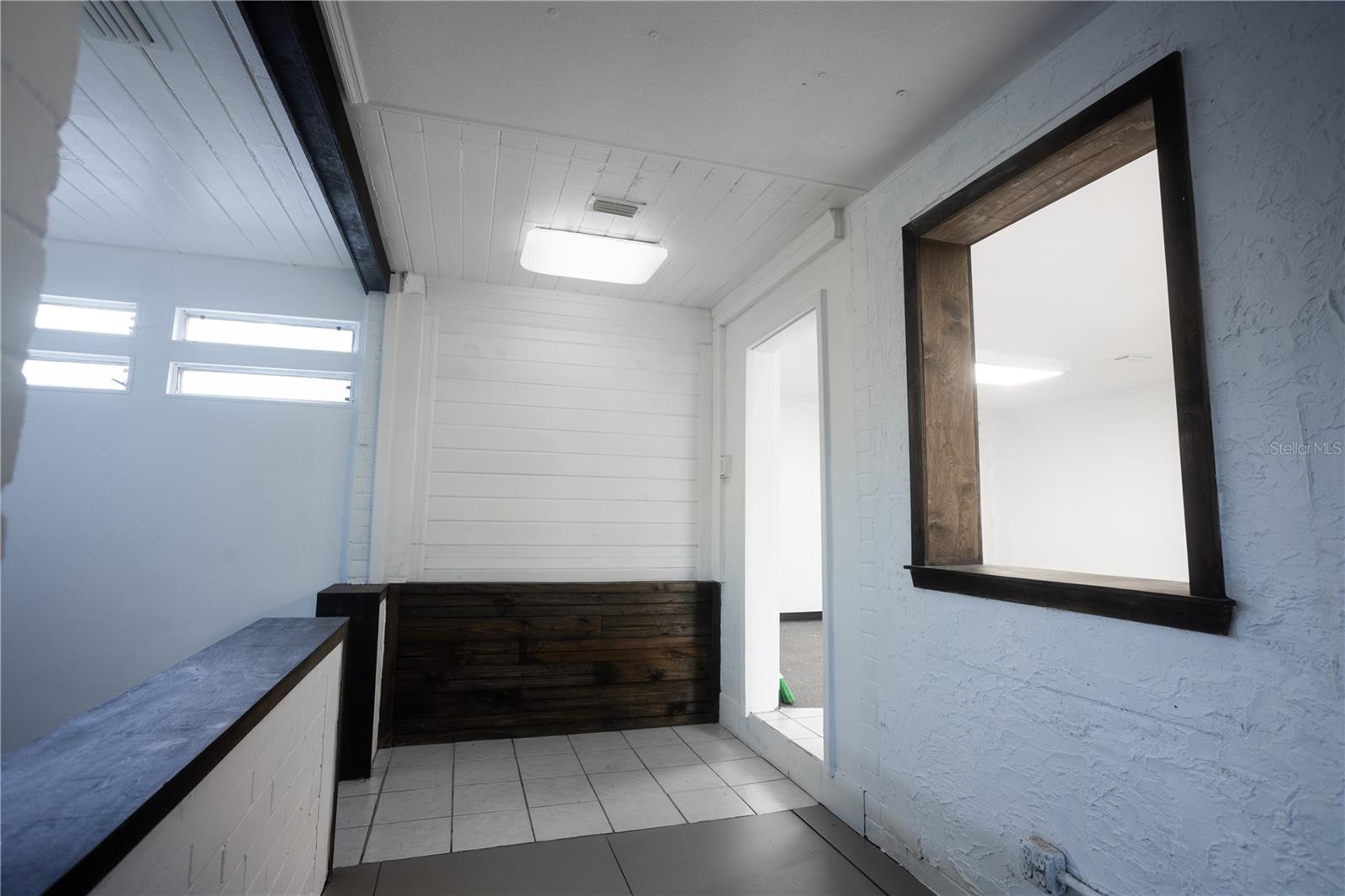 Image 28 of 39 For 115 10th Street