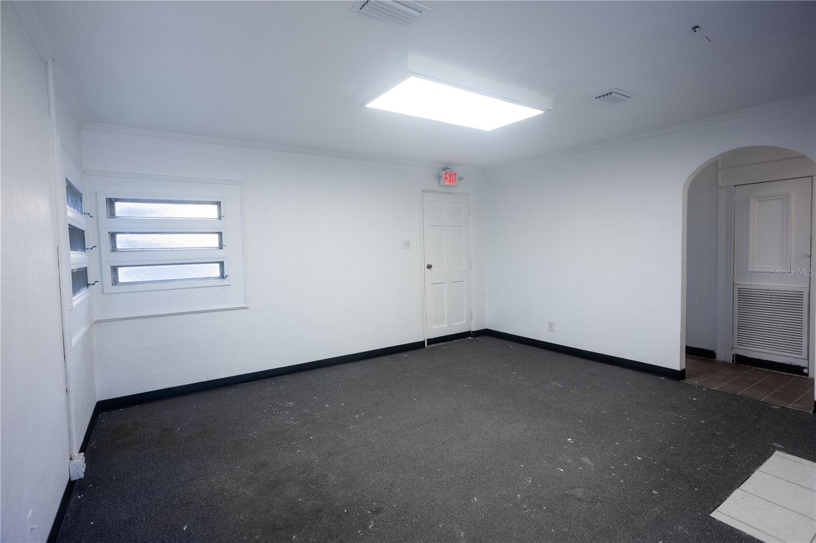 Image 31 of 39 For 115 10th Street