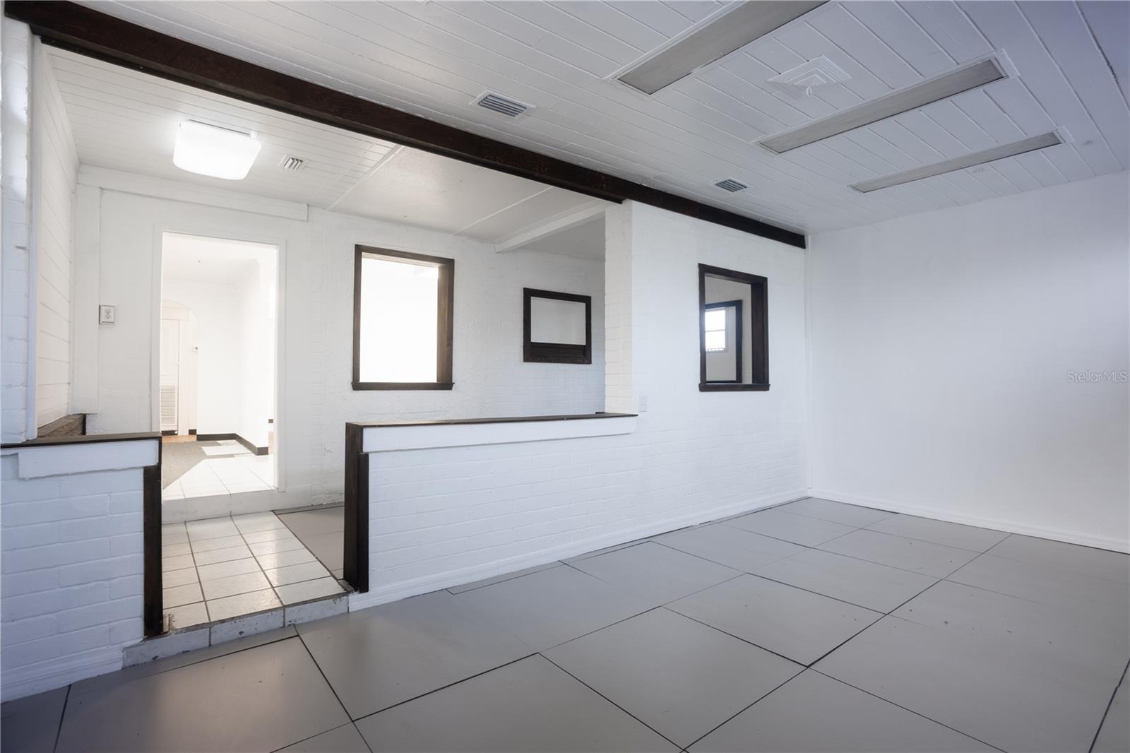 Image 33 of 39 For 115 10th Street