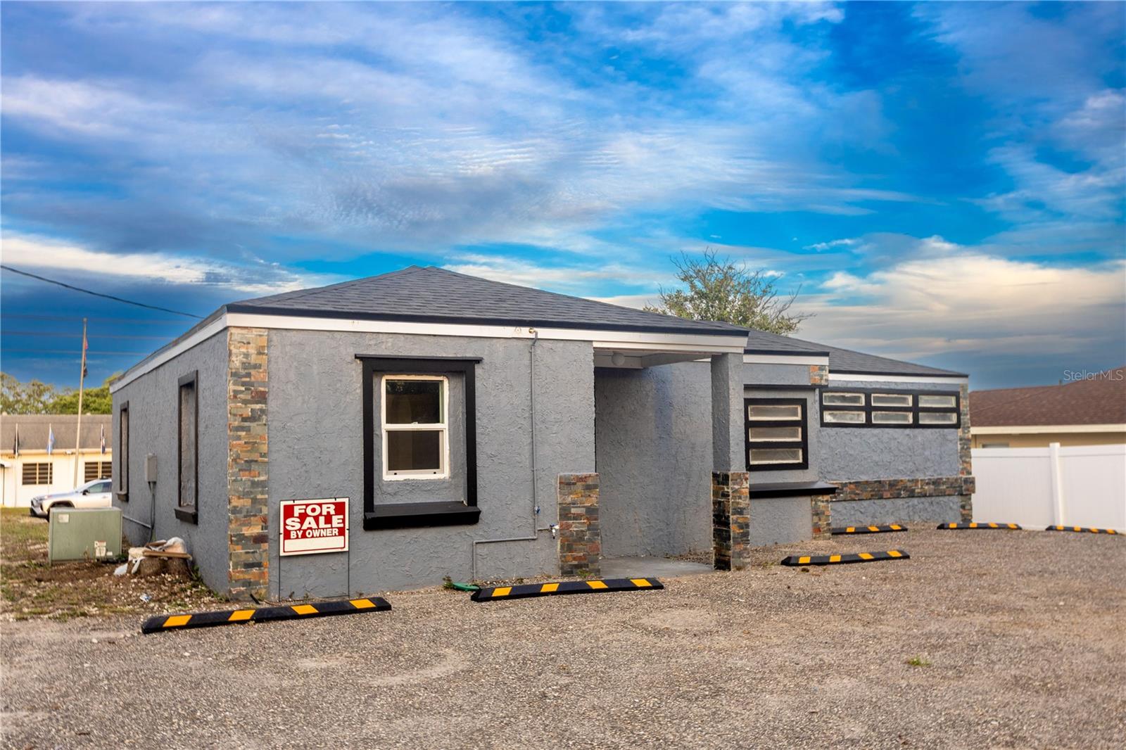 Image 4 of 39 For 115 10th Street