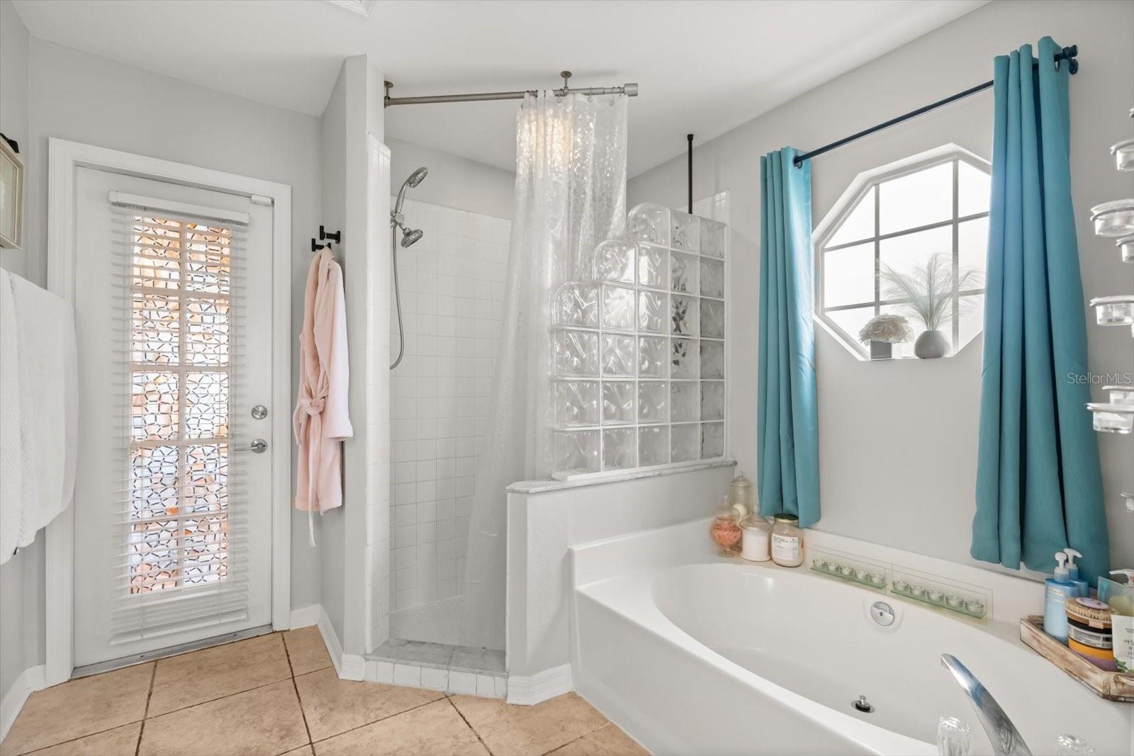 Image 12 of 29 For 3114 Dellcrest Place