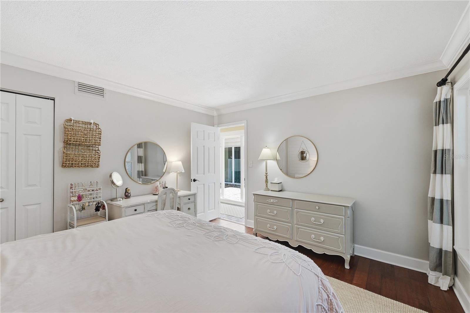 Listing photo id 11 for 105 Sweet Bay Lane