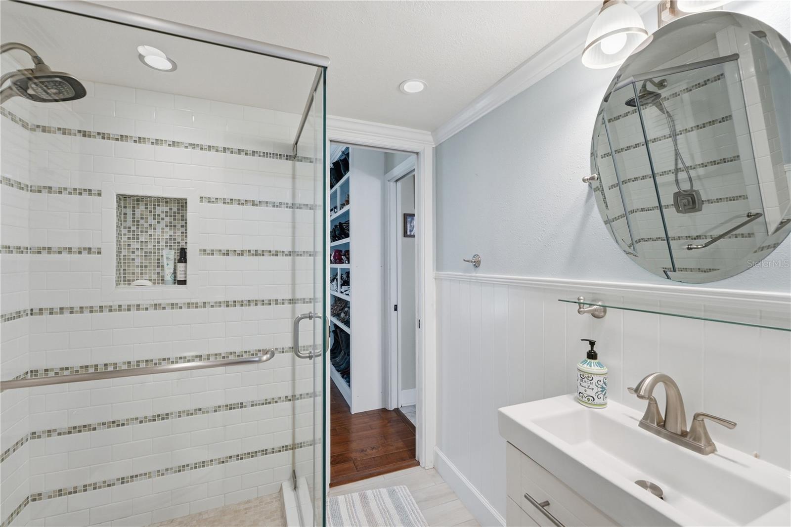 Listing photo id 24 for 105 Sweet Bay Lane