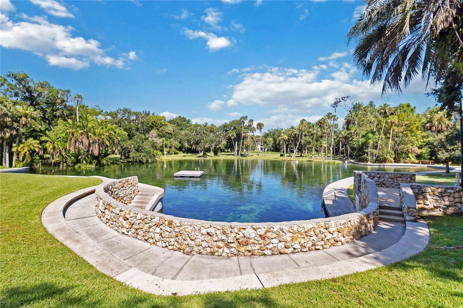 Listing photo id 1 for 105 Sweet Bay Lane
