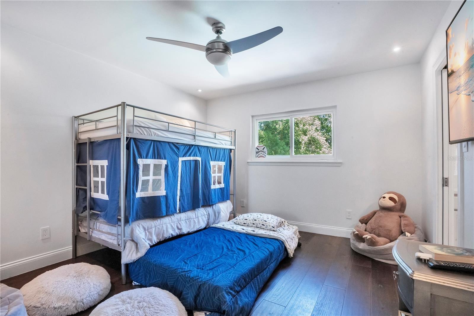 Image 22 of 39 For 1041 Tuscany Place