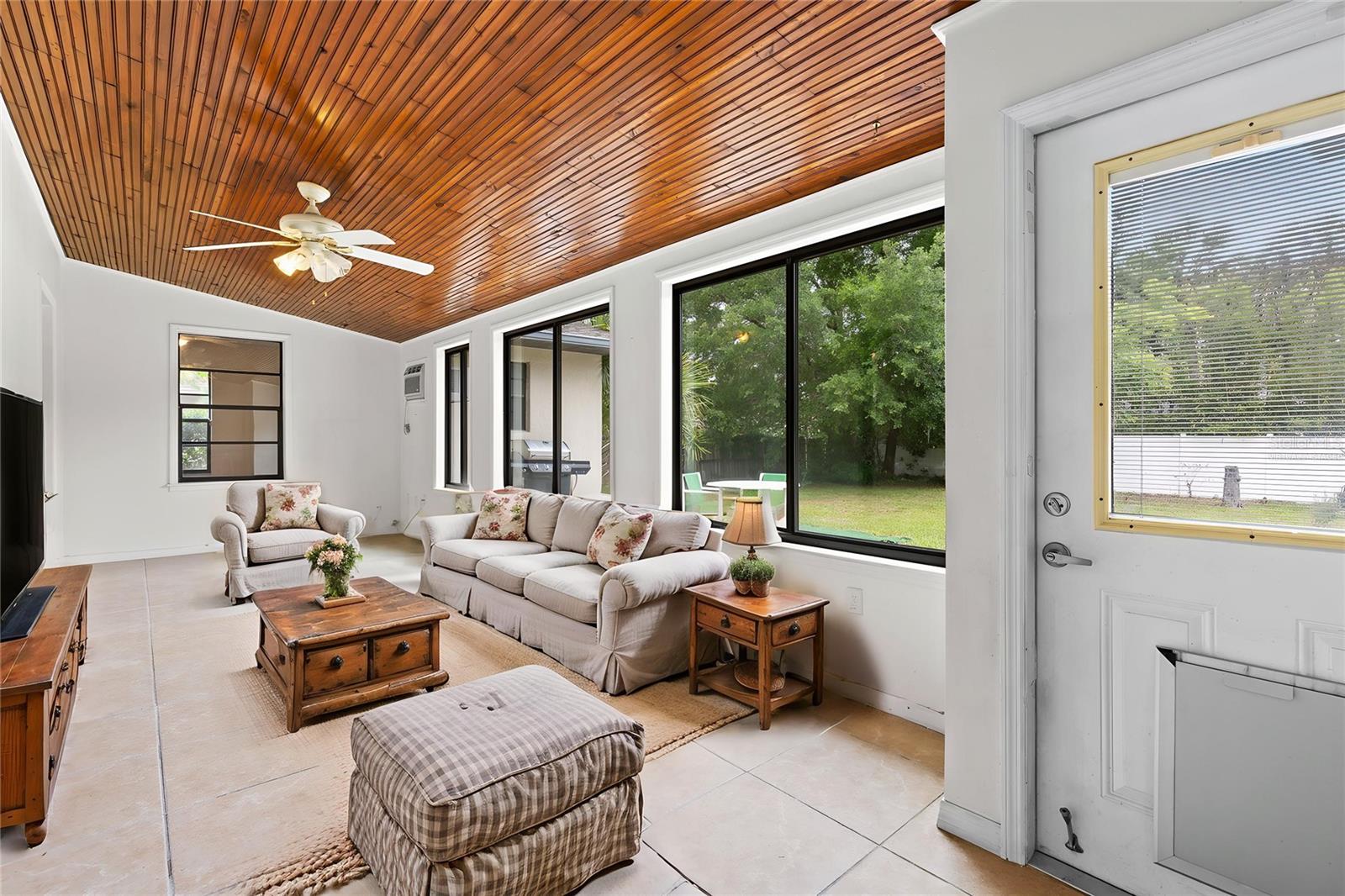 Image 22 of 33 For 2707 Balkan Street