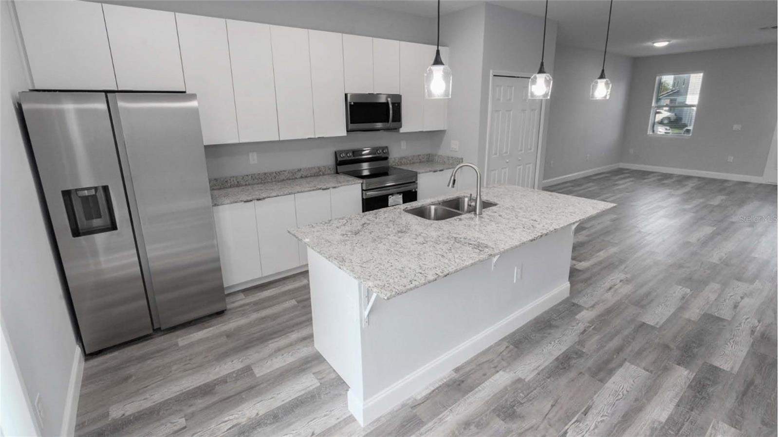 Image 3 of 12 For 13542 114th Place