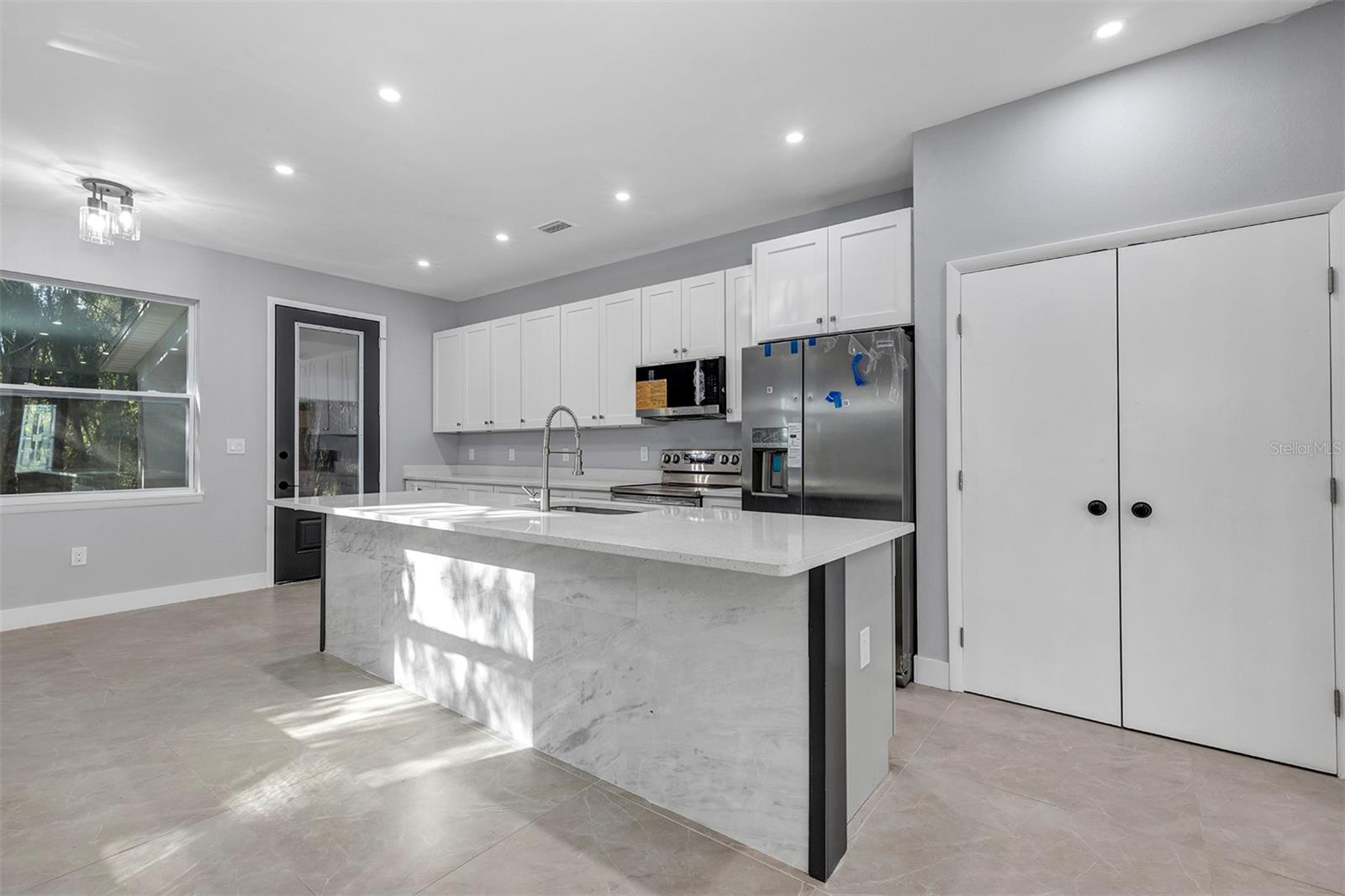 Image 10 of 37 For 1400 Conrad Drive