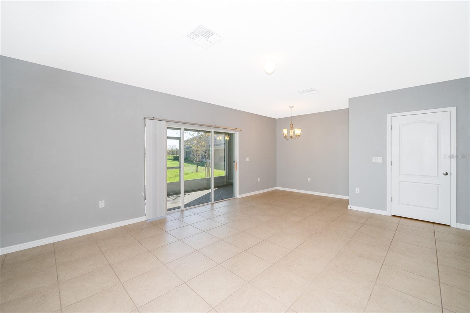 Image 11 of 27 For 241 Arbor Lakes Drive