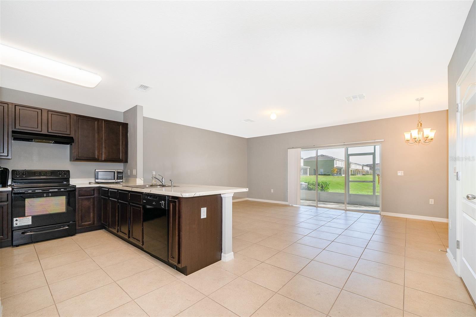 Image 5 of 27 For 241 Arbor Lakes Drive