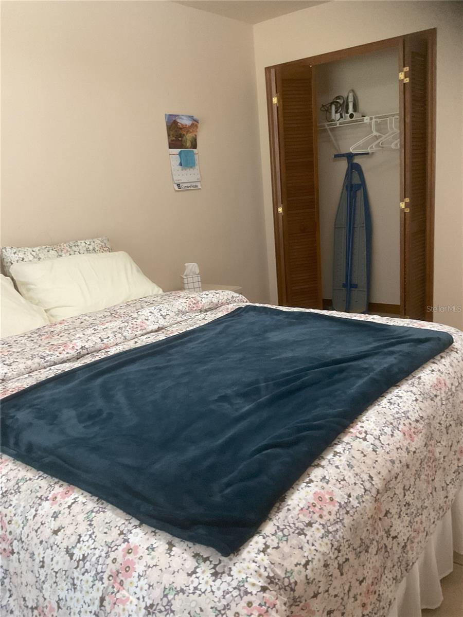 Image 13 of 53 For 17005 Arrowhead Boulevard