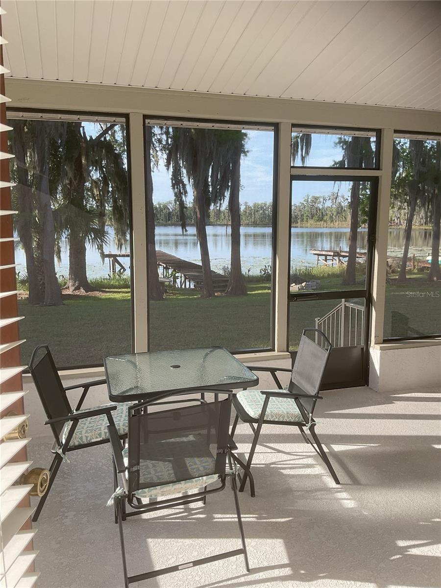 Image 22 of 53 For 17005 Arrowhead Boulevard