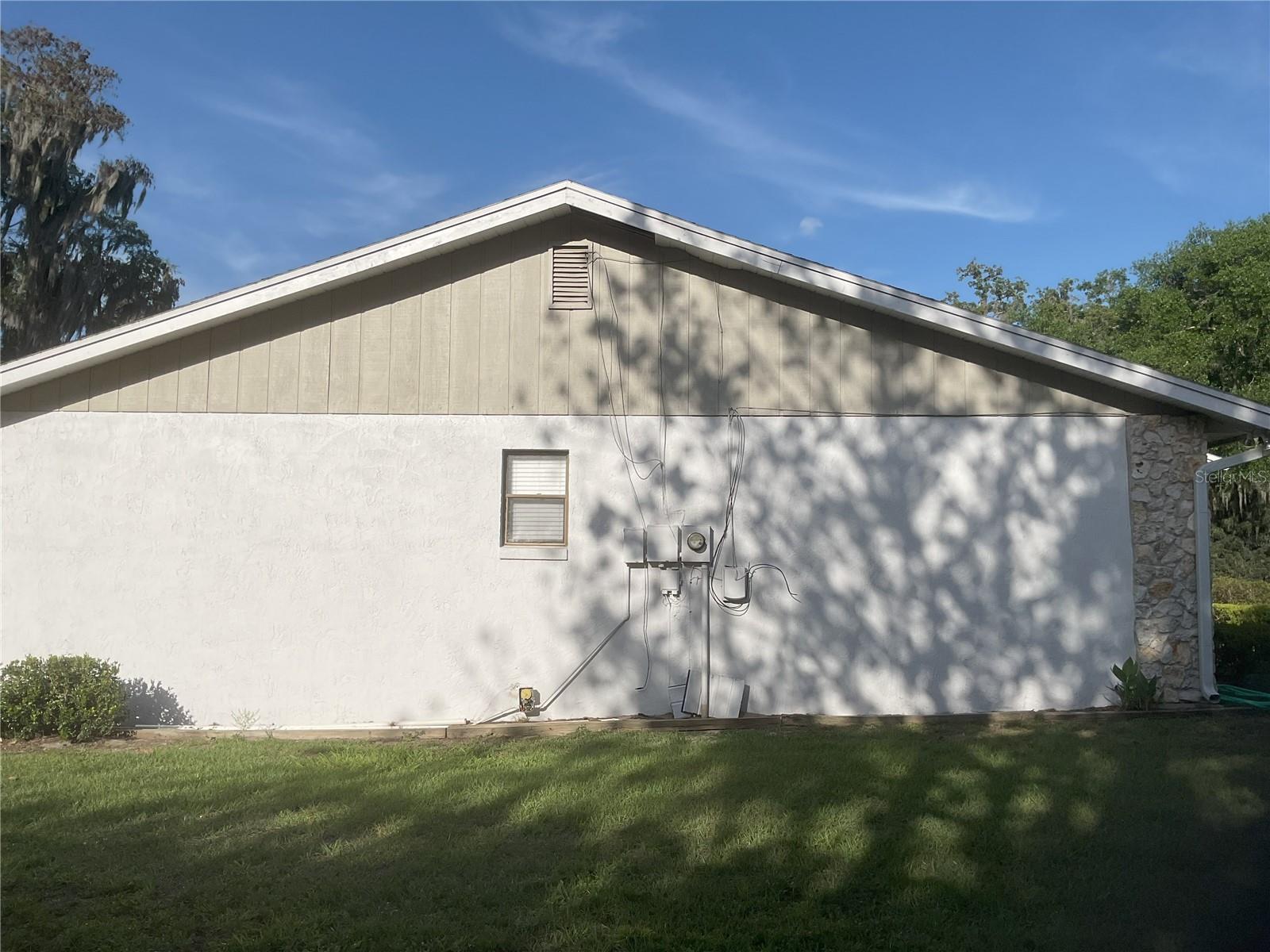 Image 34 of 53 For 17005 Arrowhead Boulevard