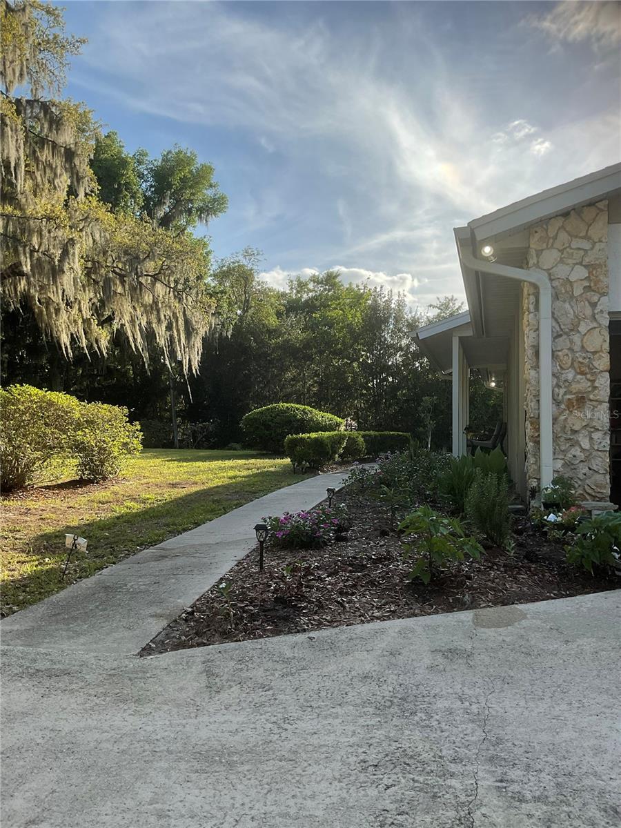 Image 41 of 53 For 17005 Arrowhead Boulevard