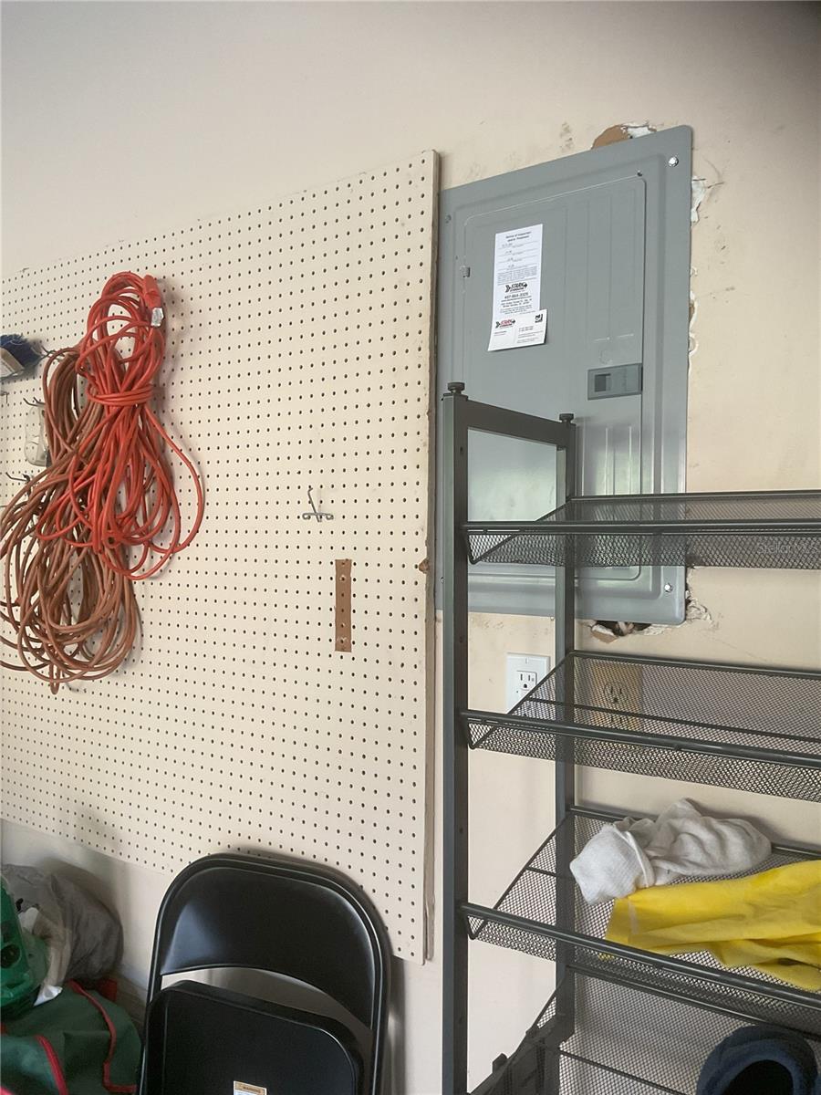 Image 42 of 53 For 17005 Arrowhead Boulevard