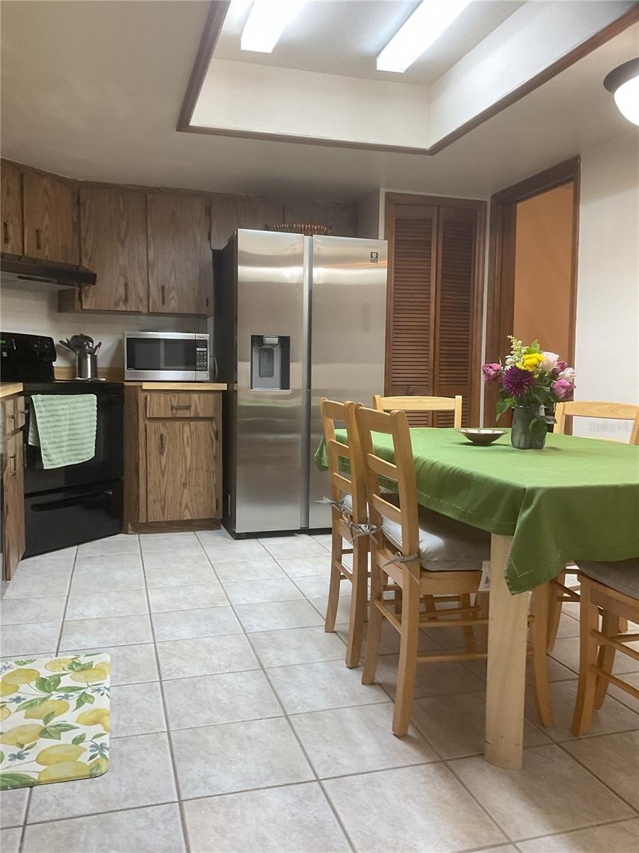 Image 6 of 53 For 17005 Arrowhead Boulevard