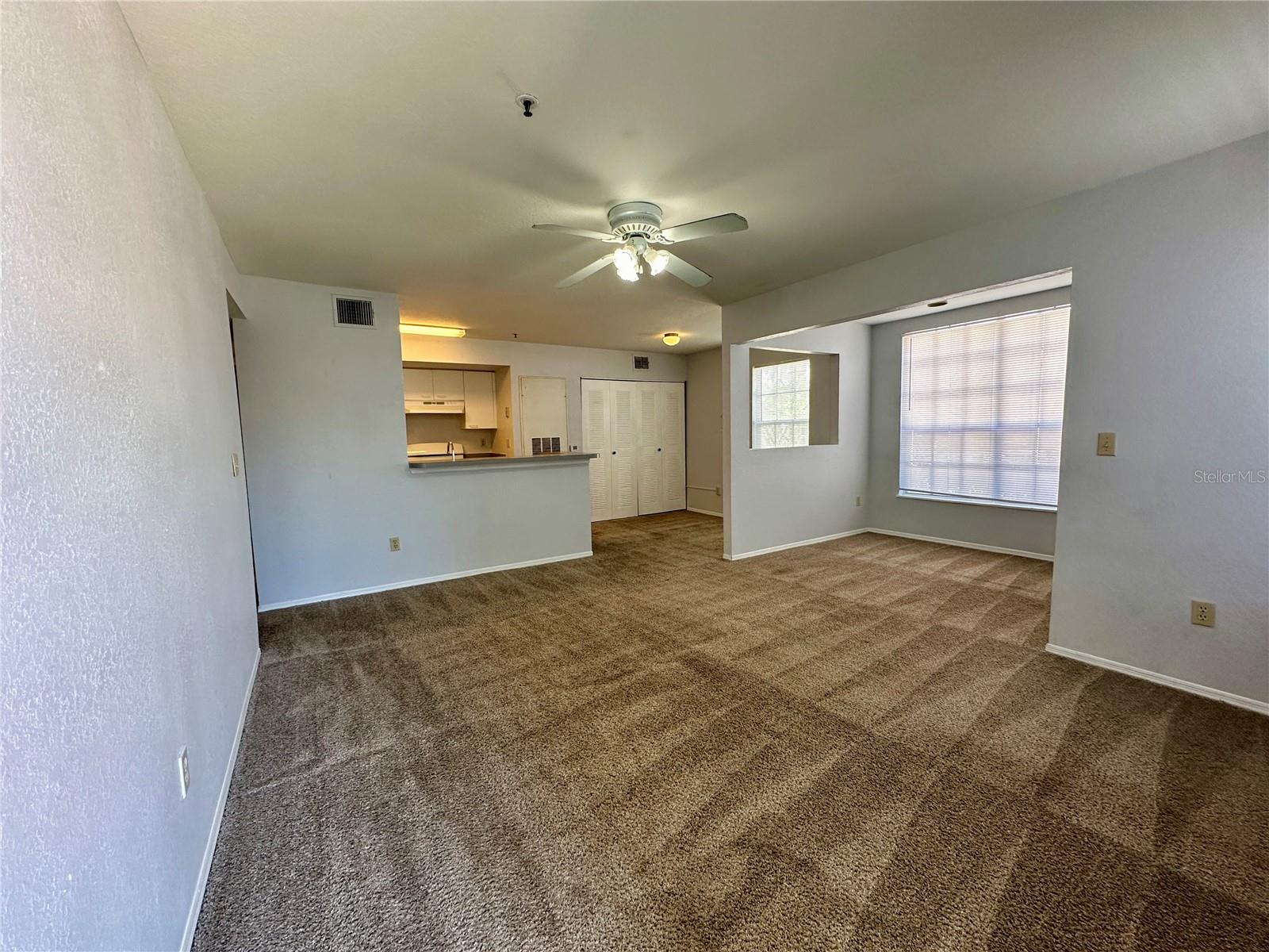 Image 3 of 29 For 1610 Columbia Arms Circle 131