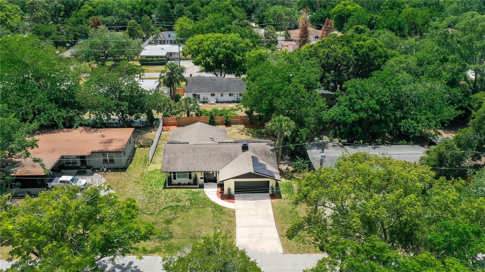 Listing photo id 23 for 370 Sultana Lane