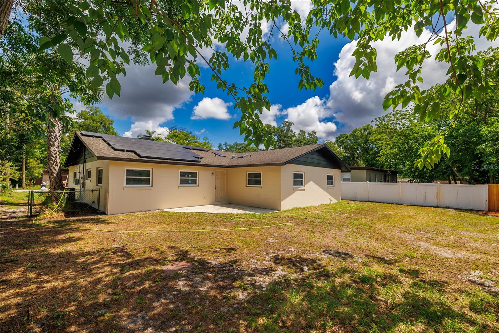 Listing photo id 1 for 370 Sultana Lane