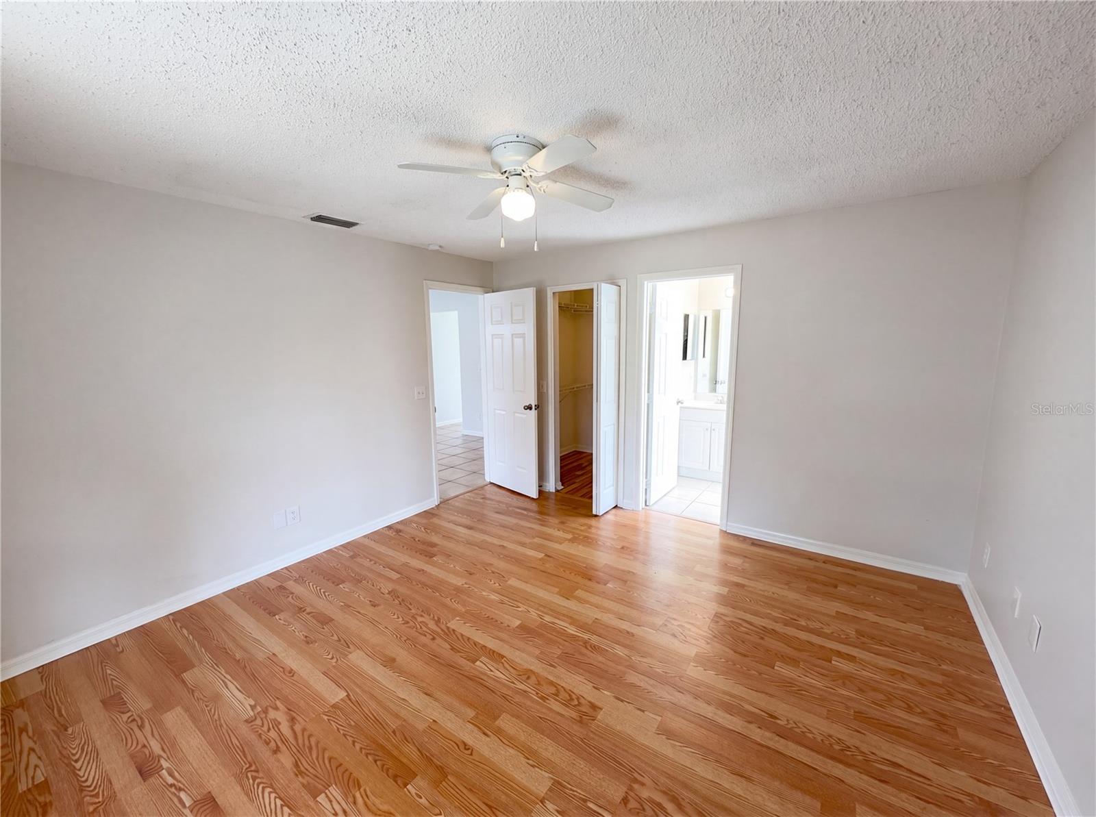 Image 13 of 21 For 9814 Dean Cove Lane