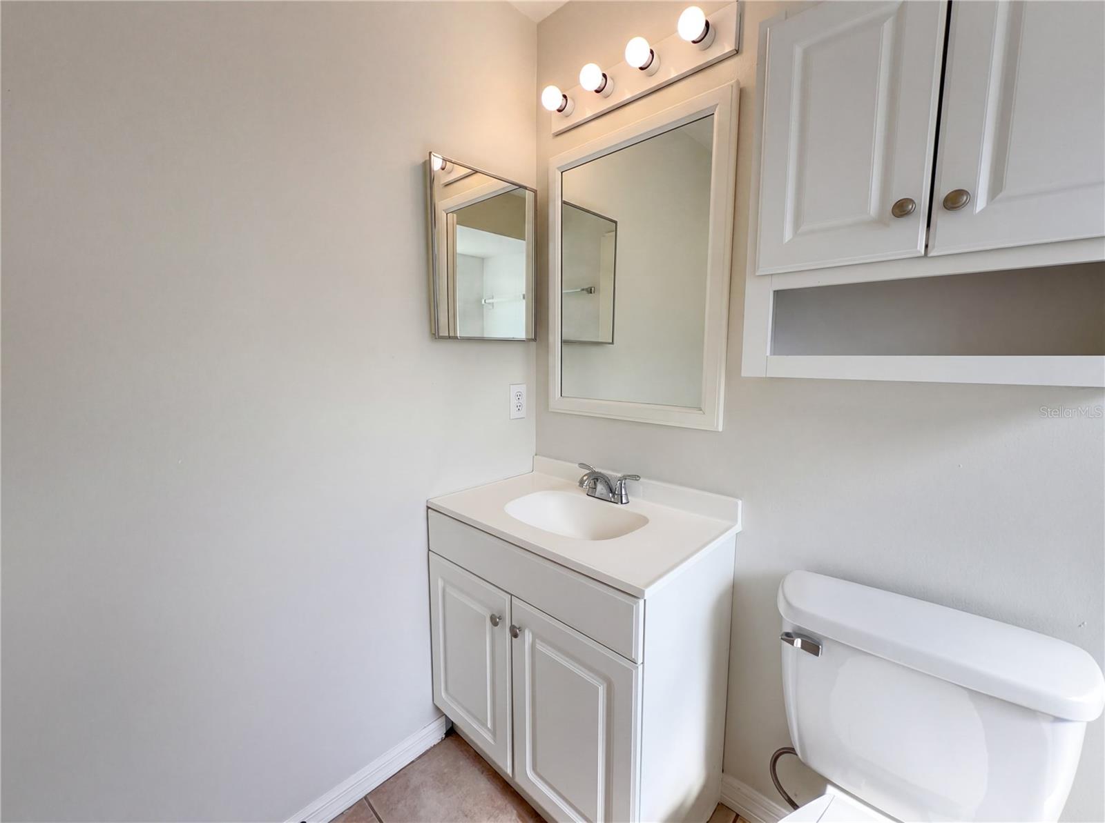 Image 17 of 21 For 9814 Dean Cove Lane