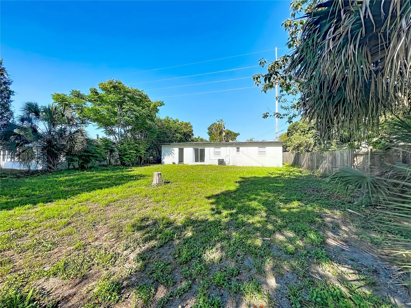 Image 11 of 11 For 2001 Conway Gardens Road