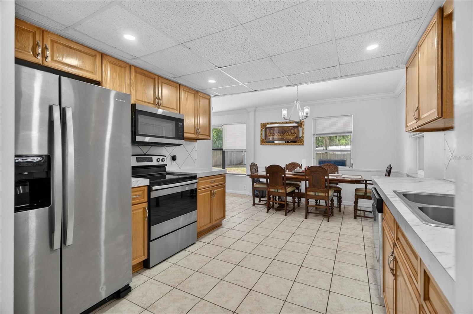 Image 2 of 32 For 2303 Mahoney Avenue