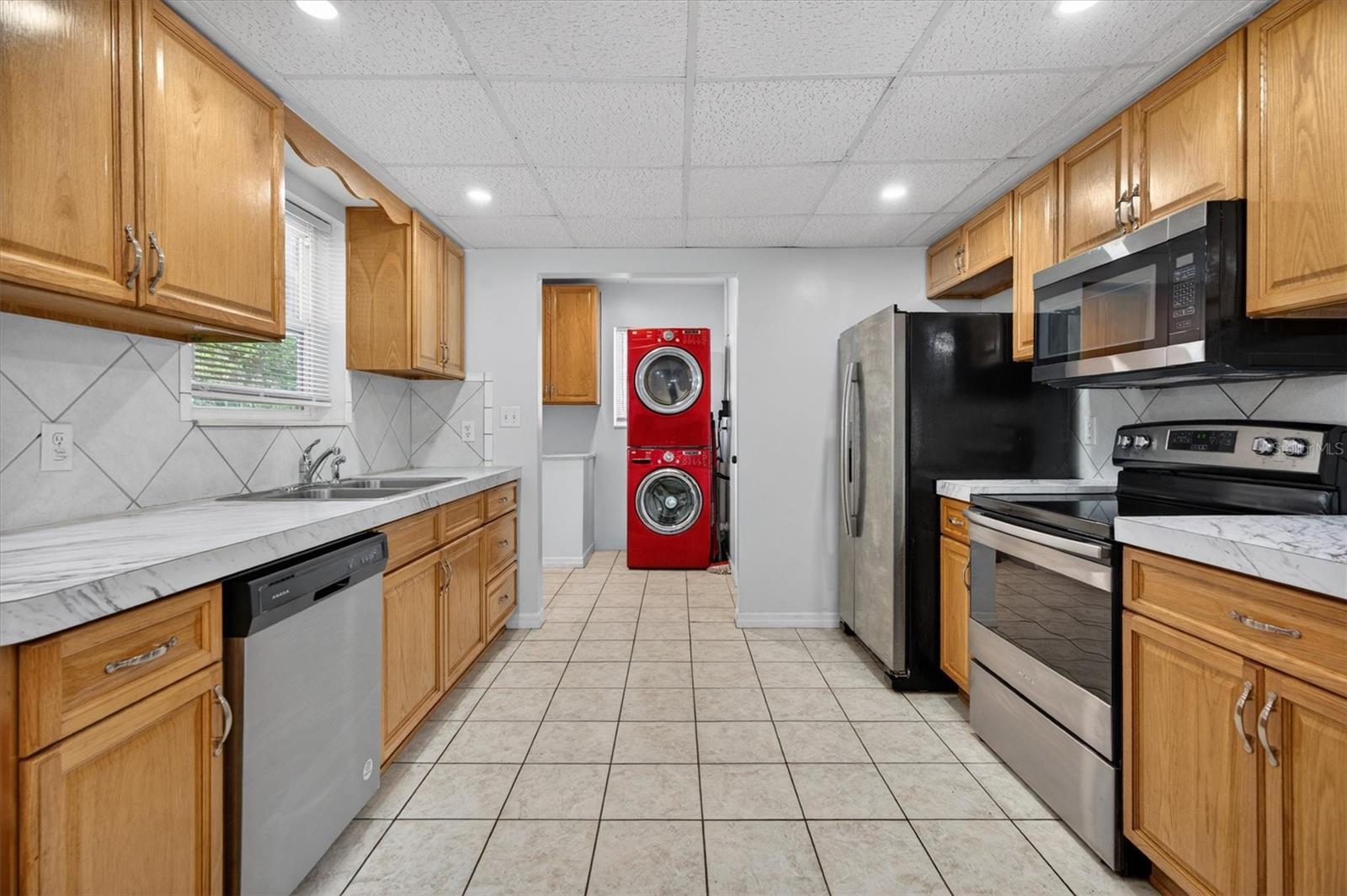 Image 3 of 32 For 2303 Mahoney Avenue