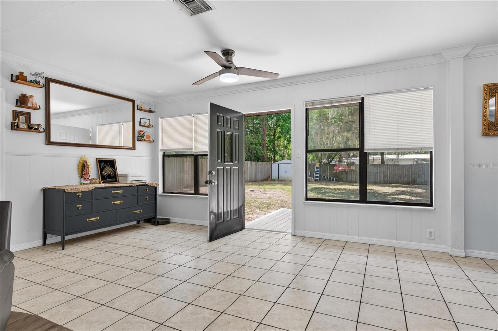 Image 4 of 32 For 2303 Mahoney Avenue