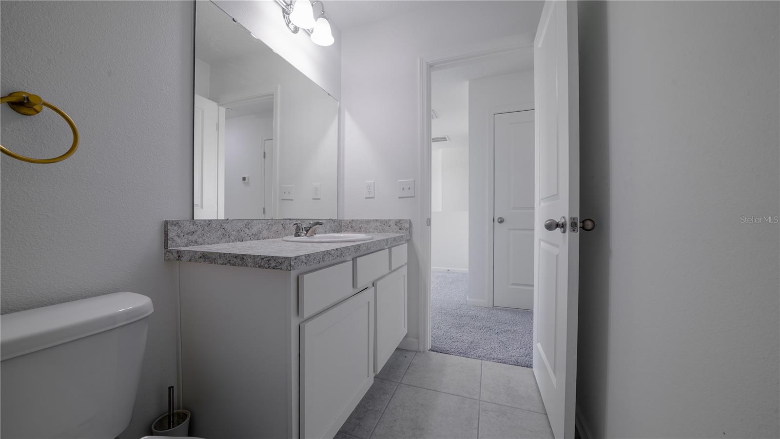 Image 23 of 54 For 8735 Sportsman Loop