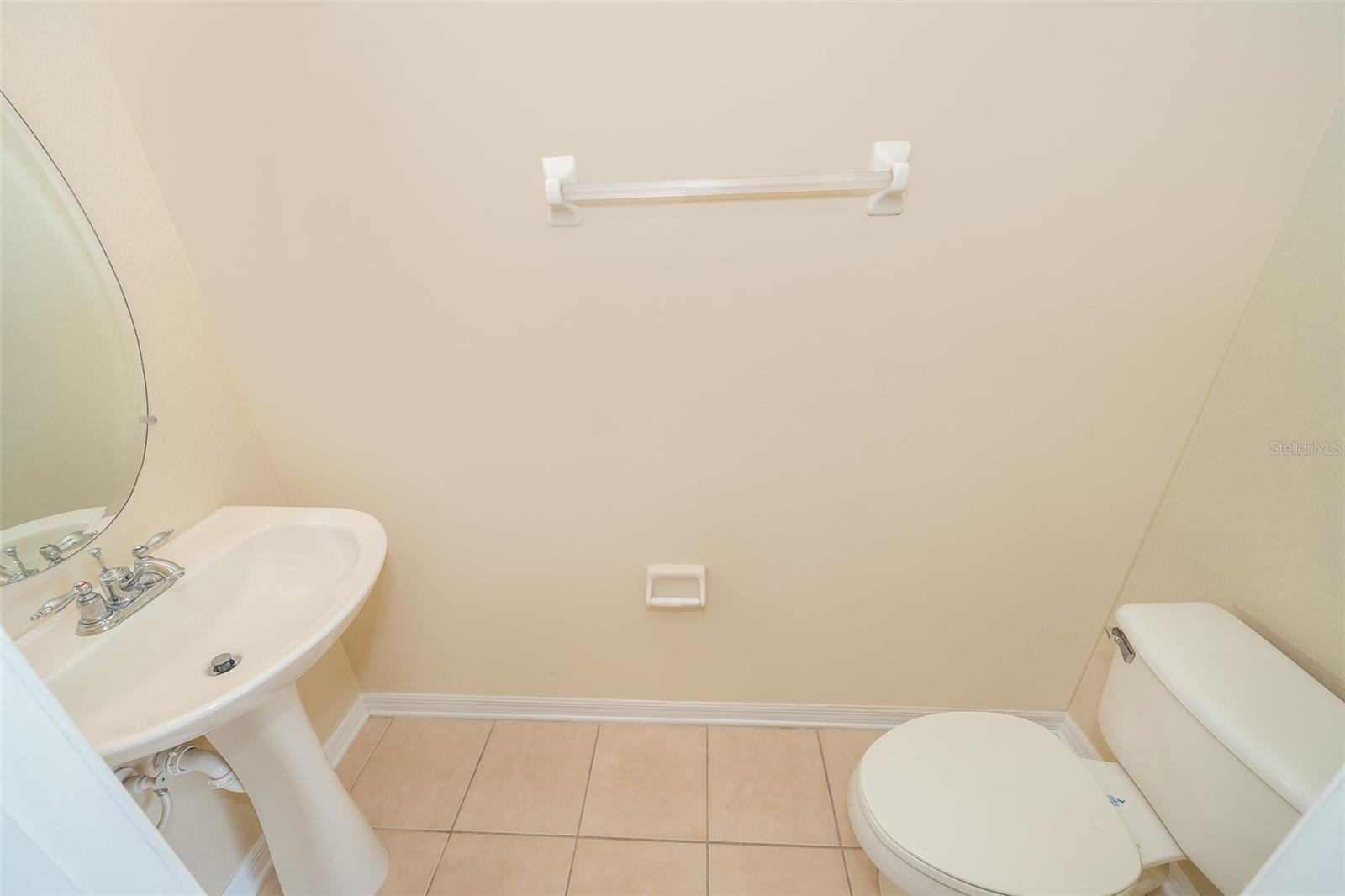 Image 14 of 27 For 3383 Wilshire Way Road