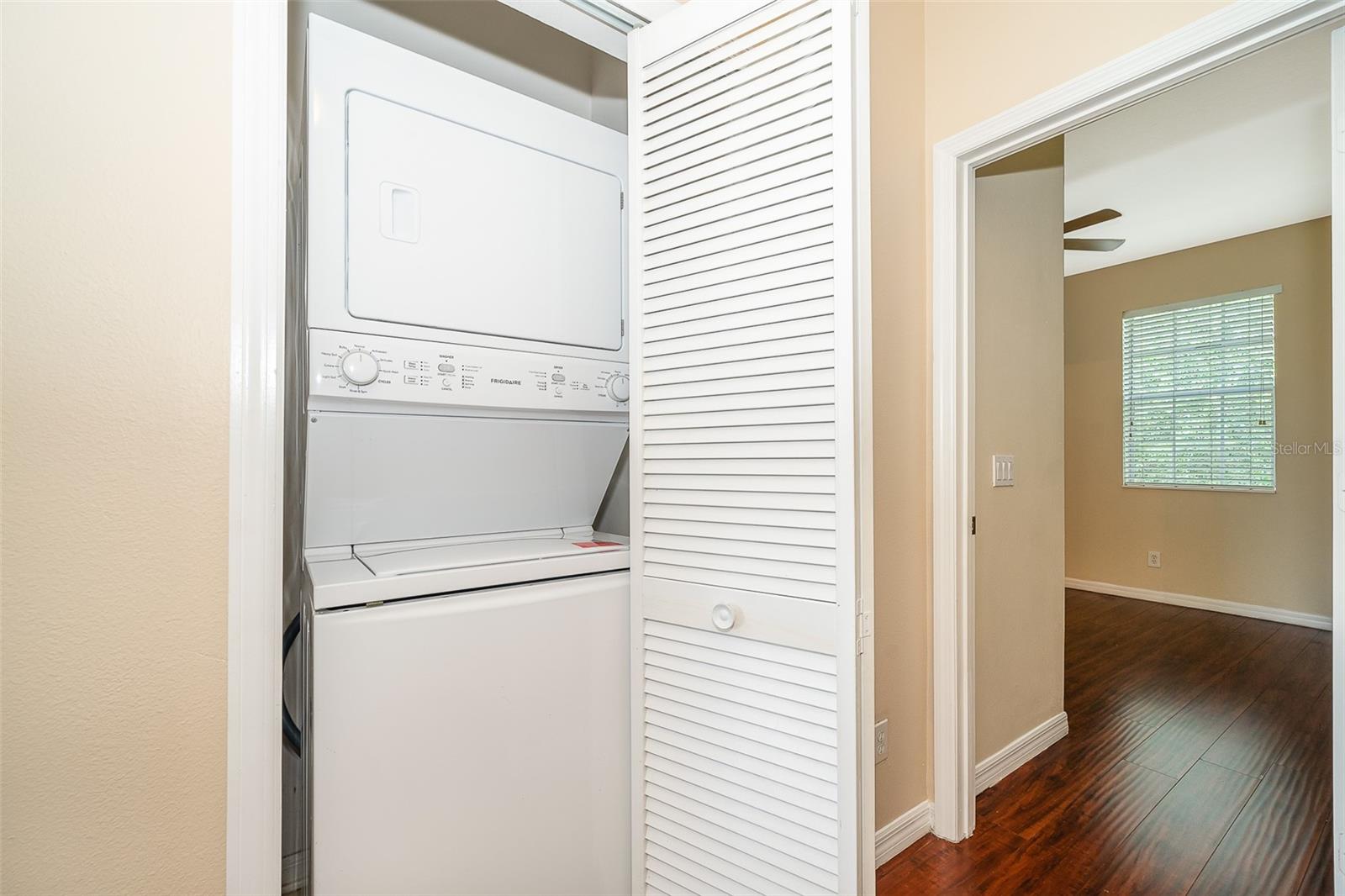 Image 19 of 27 For 3383 Wilshire Way Road