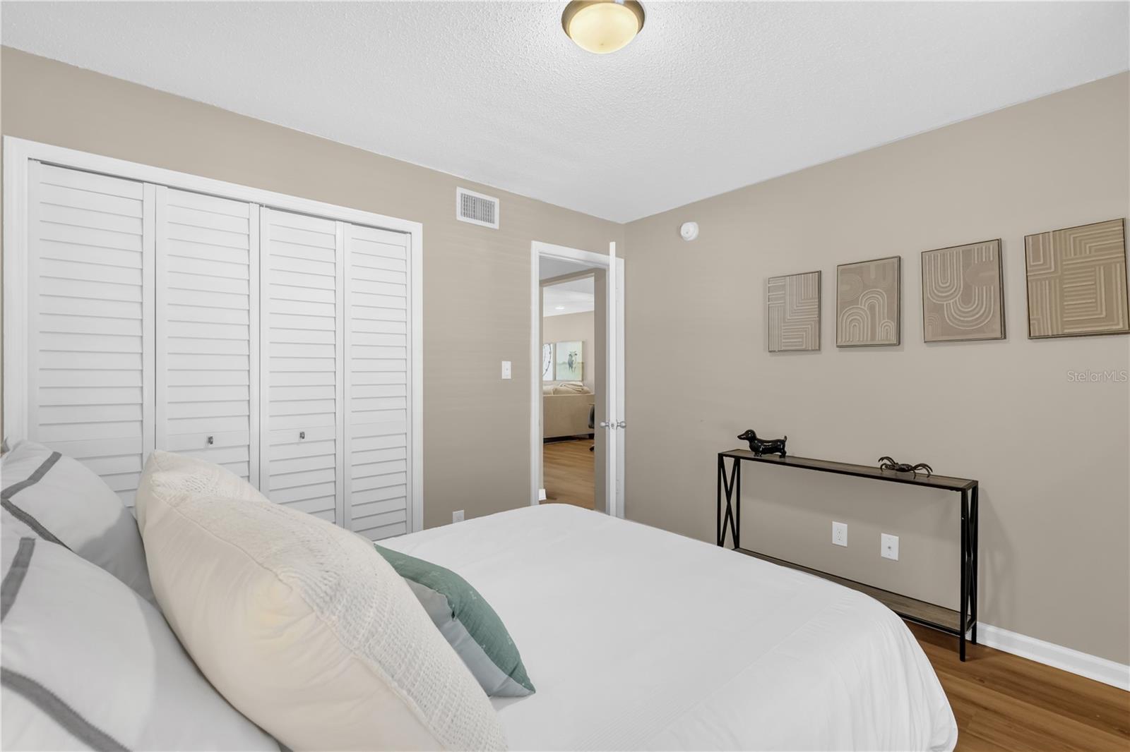 Image 12 of 25 For 2916 Plaza Terrace Drive  2916