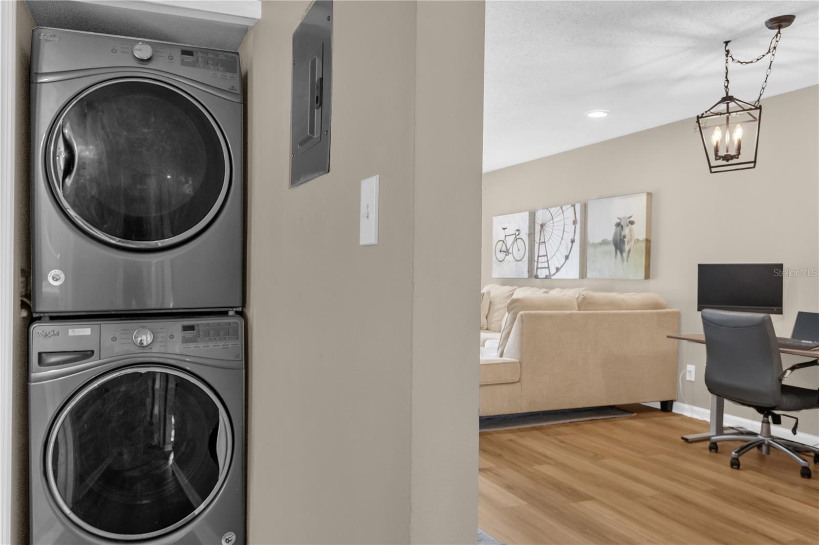 Image 14 of 25 For 2916 Plaza Terrace Drive  2916