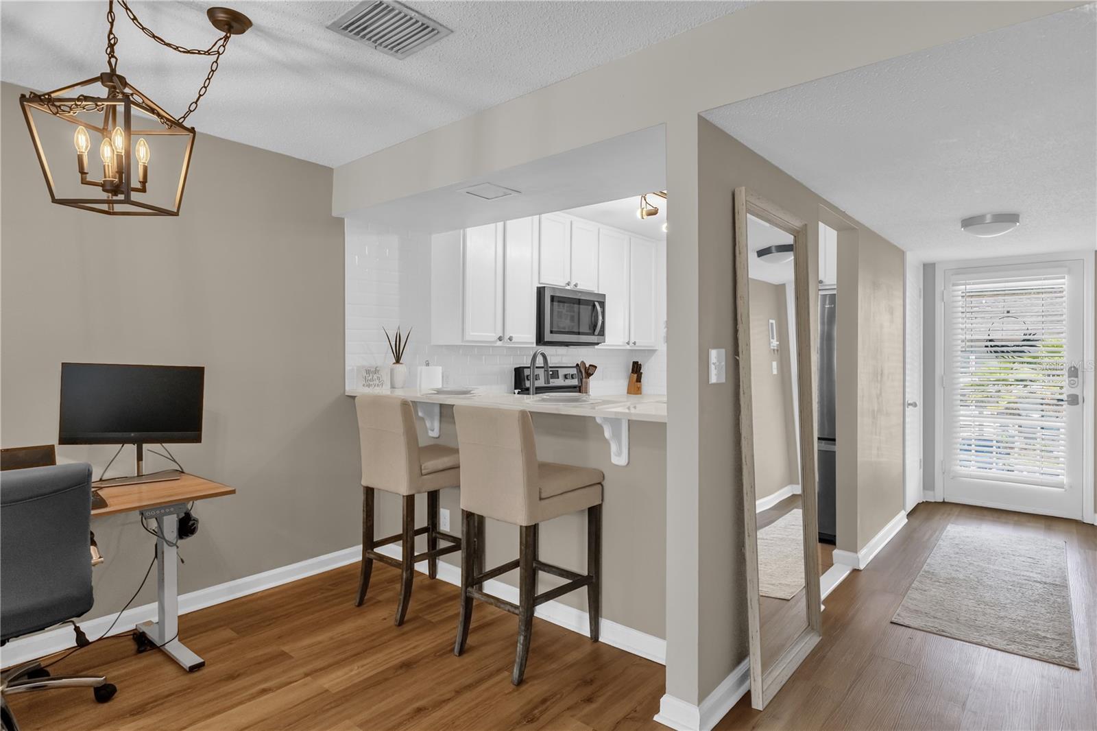 Image 7 of 25 For 2916 Plaza Terrace Drive  2916