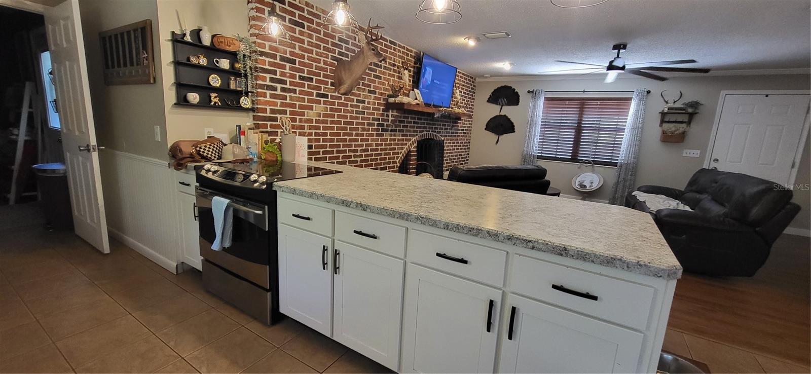 Image 13 of 45 For 115 Fern Way