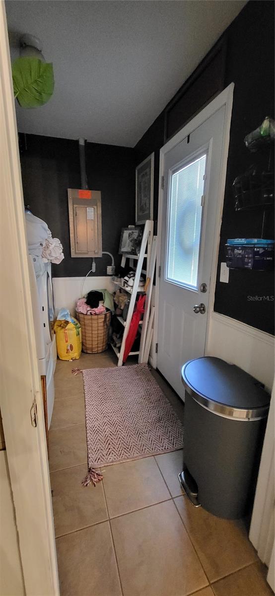 Image 33 of 45 For 115 Fern Way