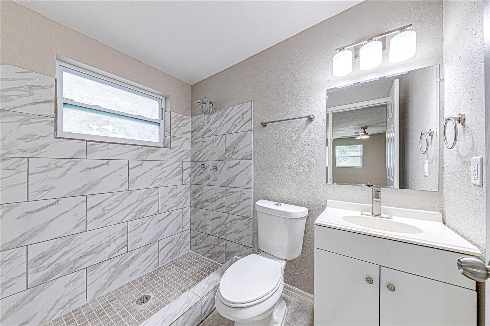 Image 18 of 37 For 7 Twilight Lane