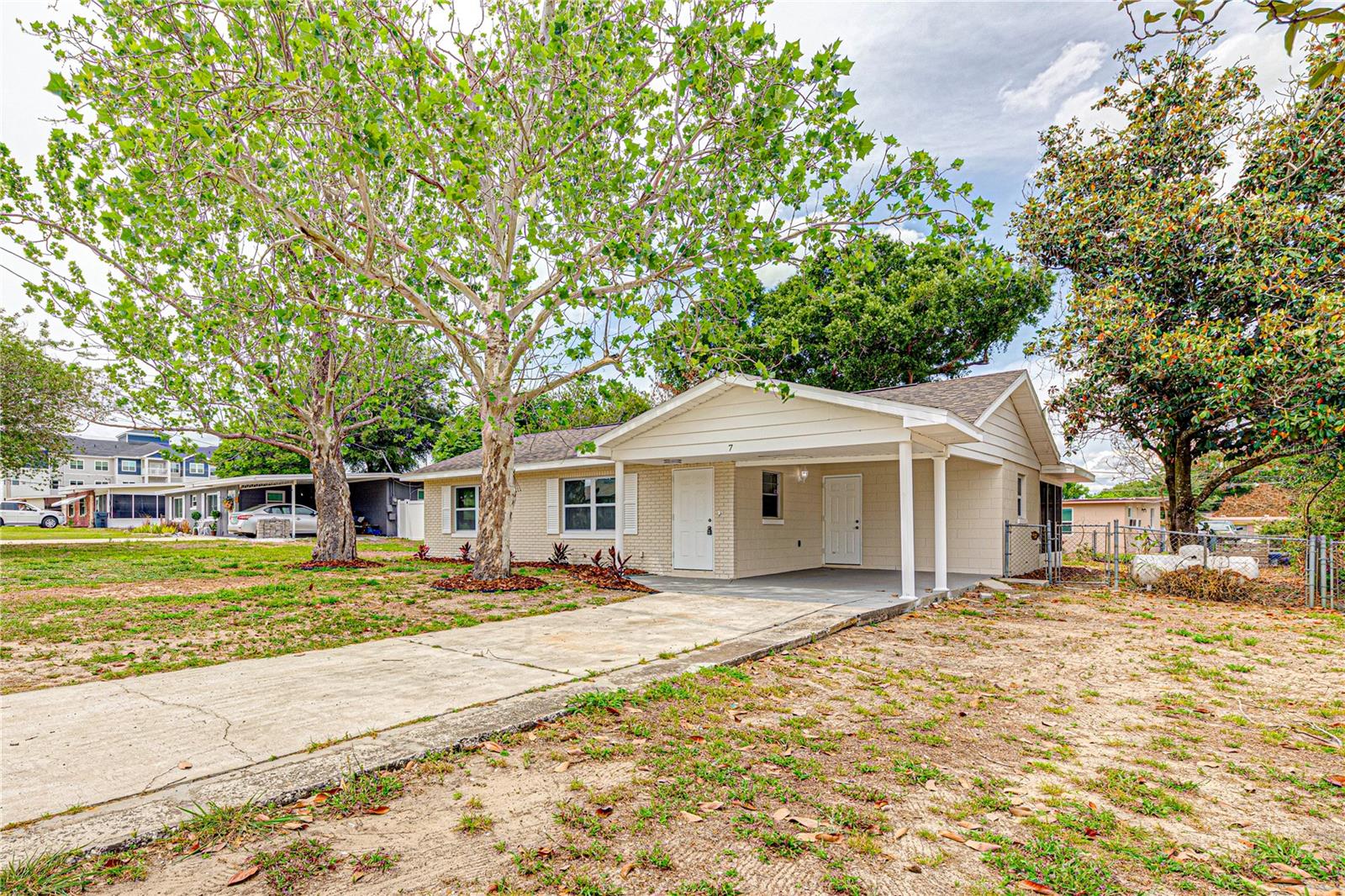 Image 2 of 37 For 7 Twilight Lane