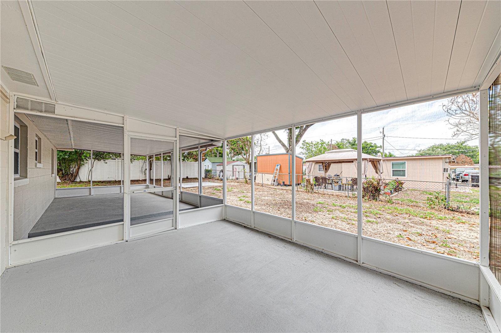 Image 22 of 37 For 7 Twilight Lane