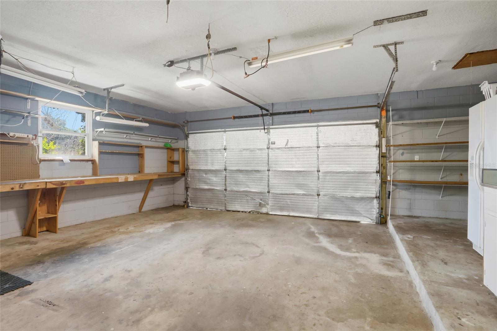 Listing photo id 27 for 3230 Lake Anderson Avenue