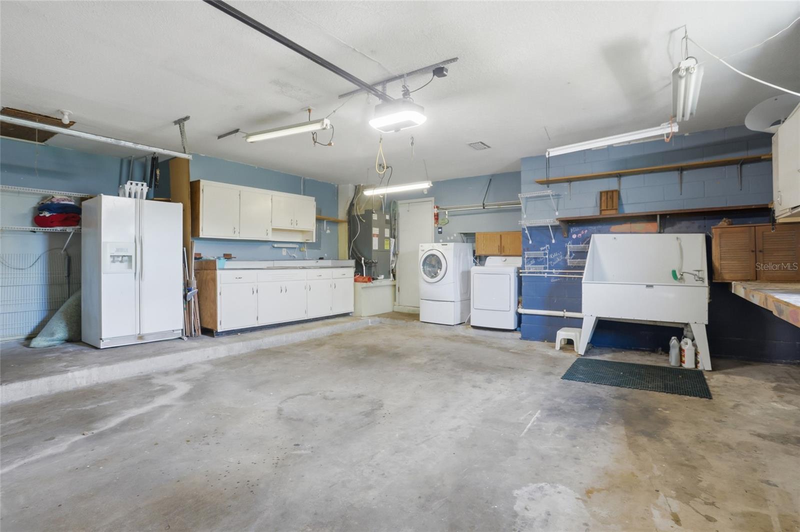 Listing photo id 28 for 3230 Lake Anderson Avenue