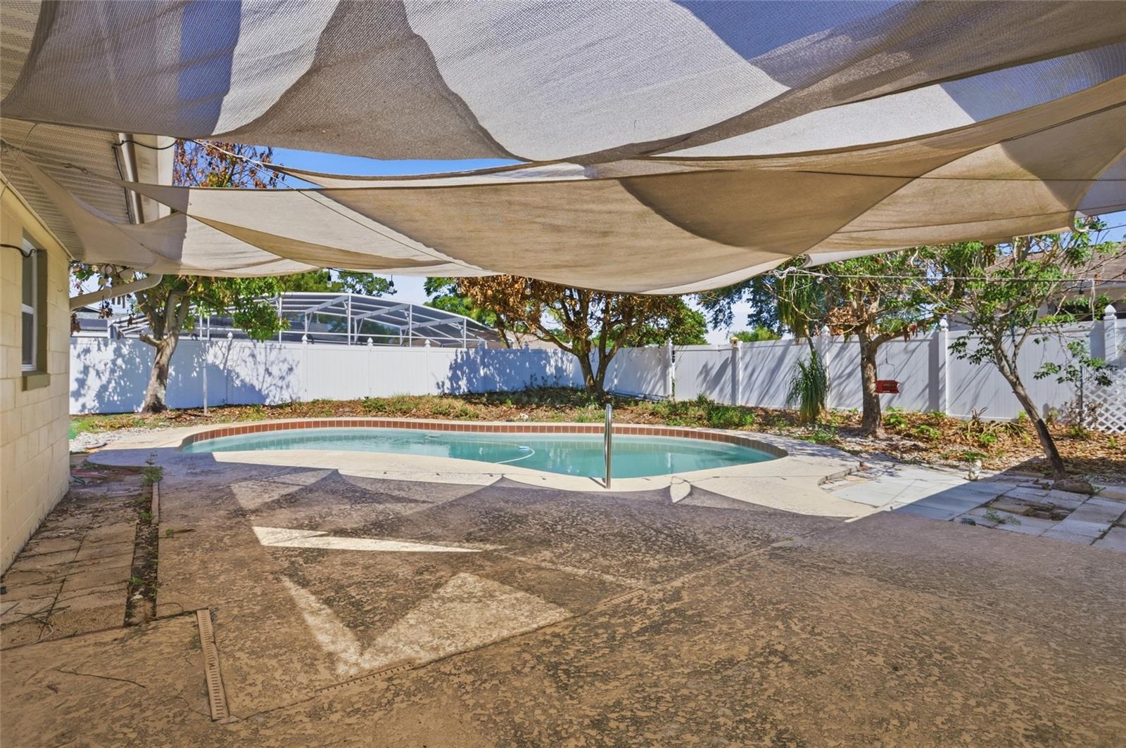Listing photo id 29 for 3230 Lake Anderson Avenue