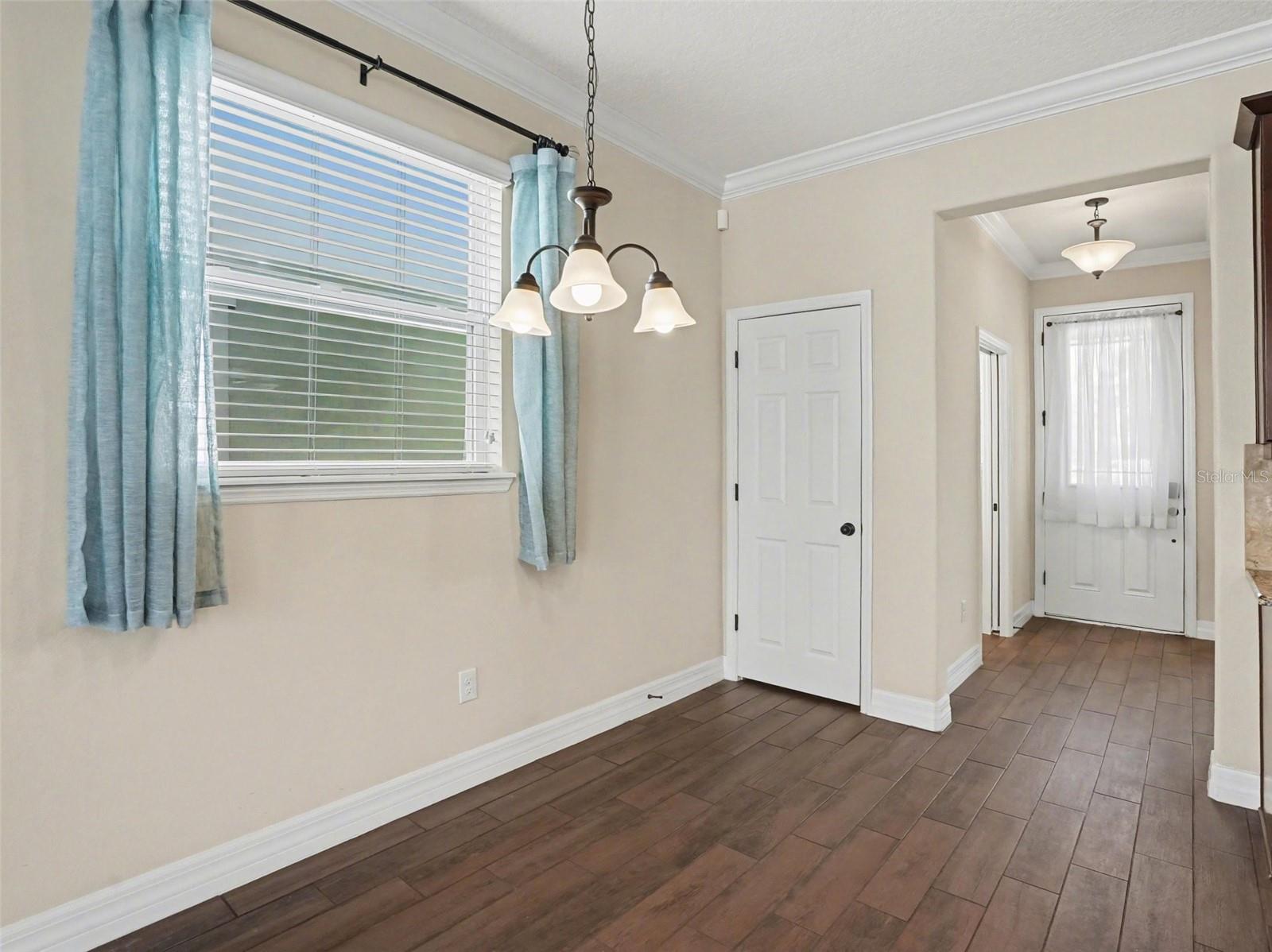Image 11 of 28 For 8143 Cadman Street