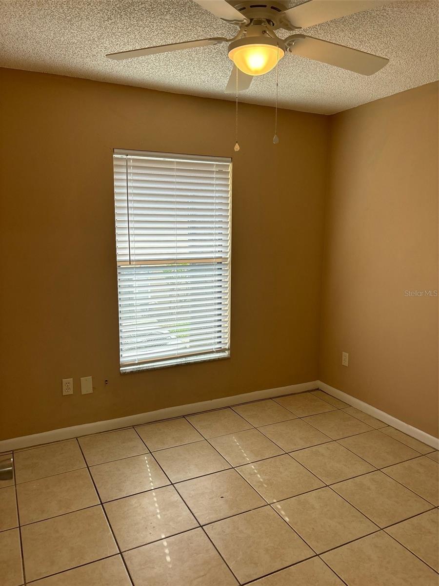 Image 9 of 15 For 376 Douglas Way 73