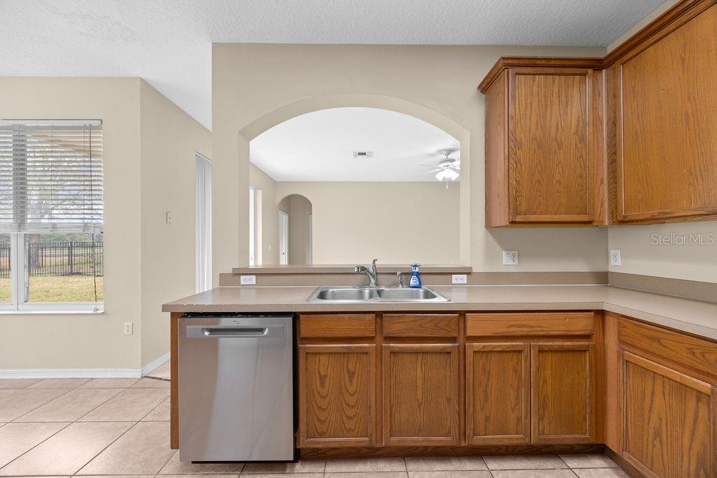 Image 11 of 50 For 12948 Moss Park Ridge Drive