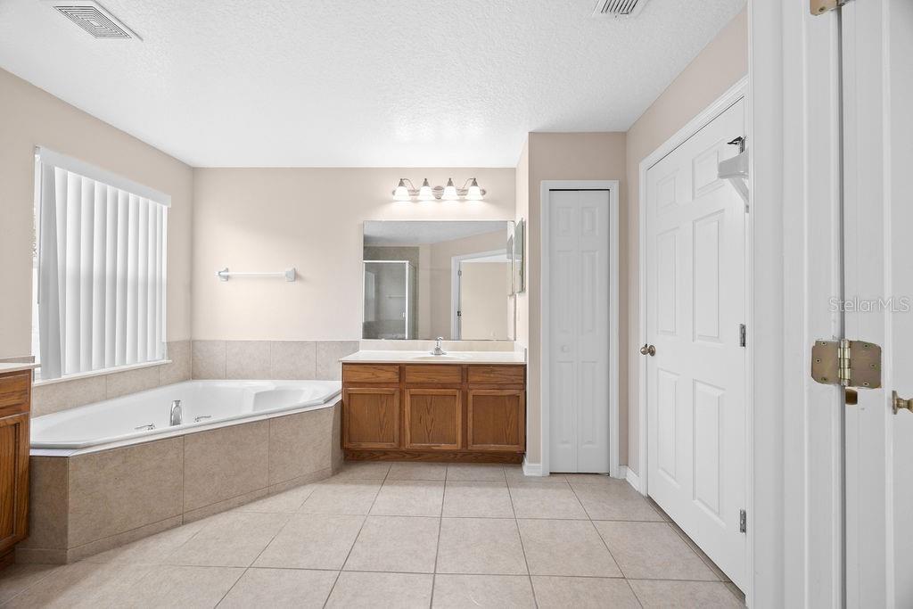 Image 30 of 50 For 12948 Moss Park Ridge Drive