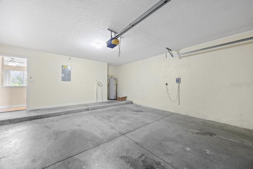 Image 36 of 50 For 12948 Moss Park Ridge Drive