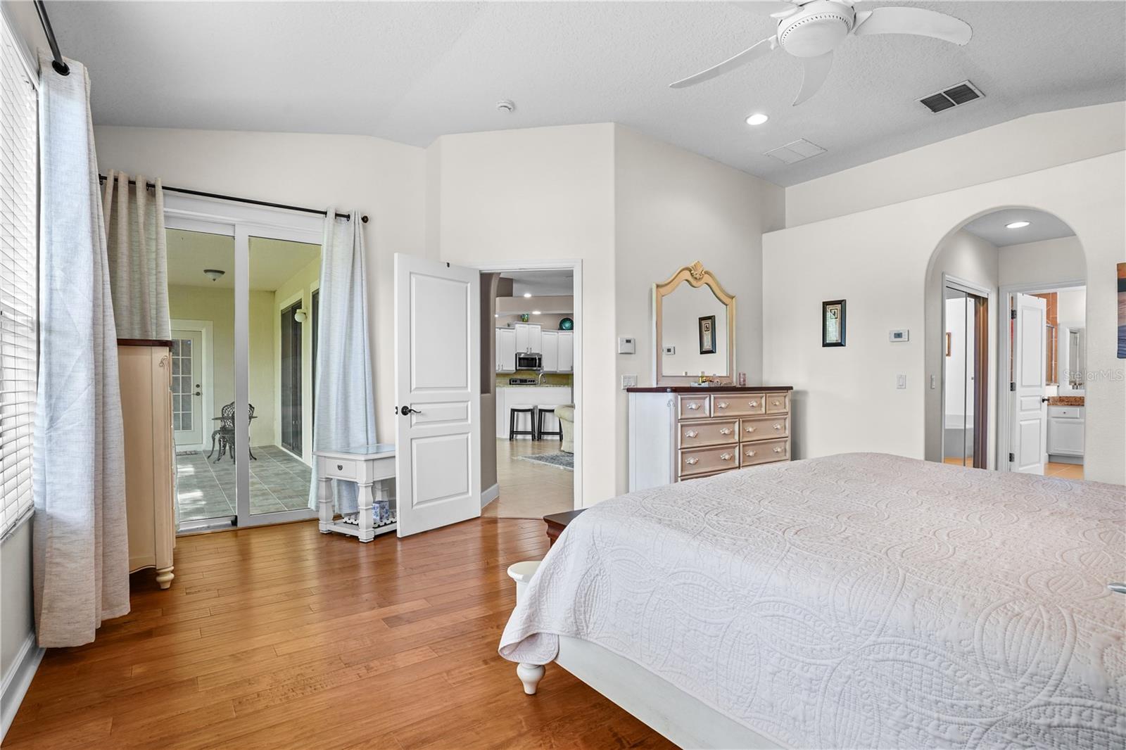 Image 23 of 57 For 803 Blairmont Lane