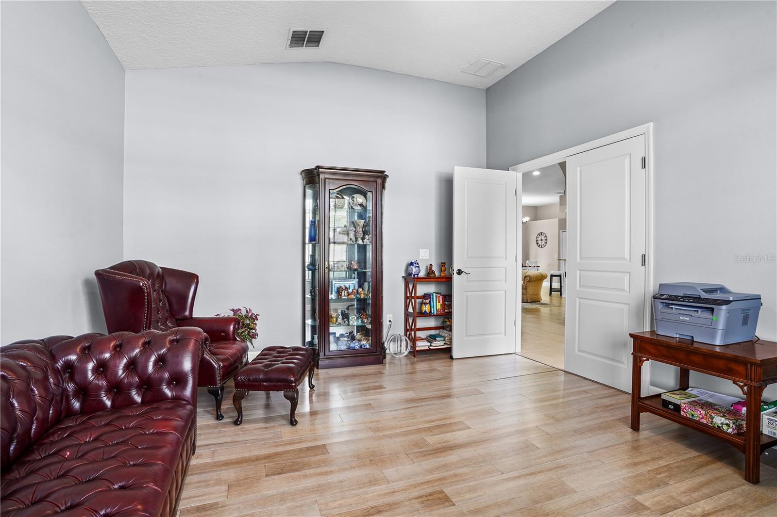 Image 33 of 57 For 803 Blairmont Lane